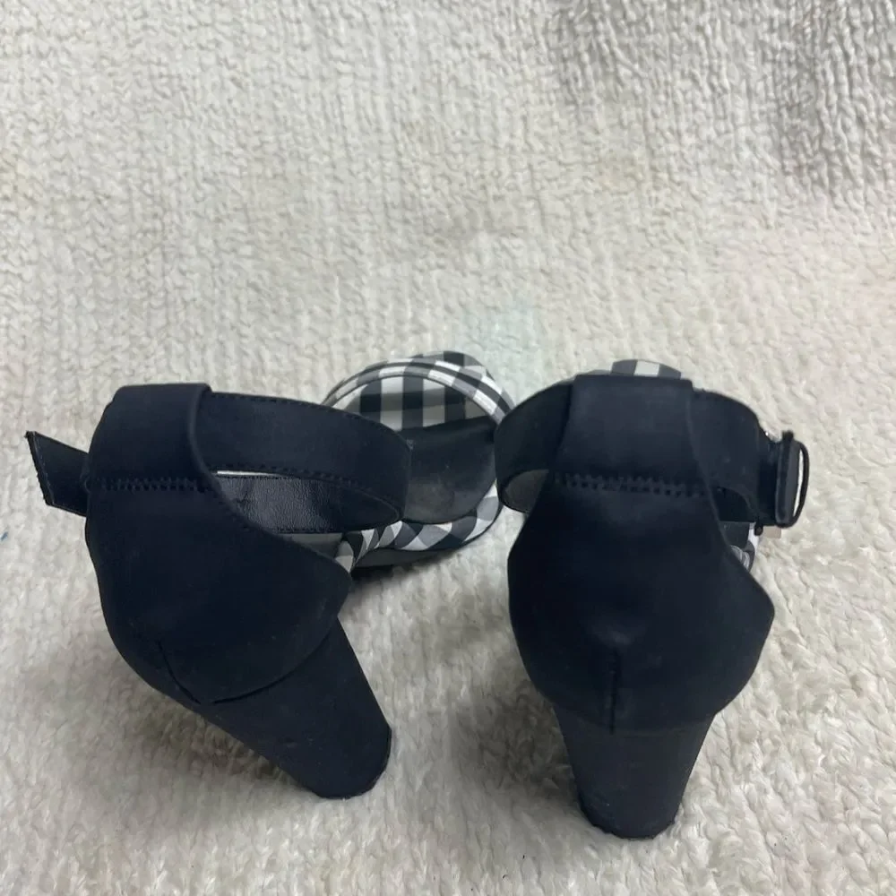 Torrid  Fabric Black and White Checkered ankle strap block Heels SZ10WW